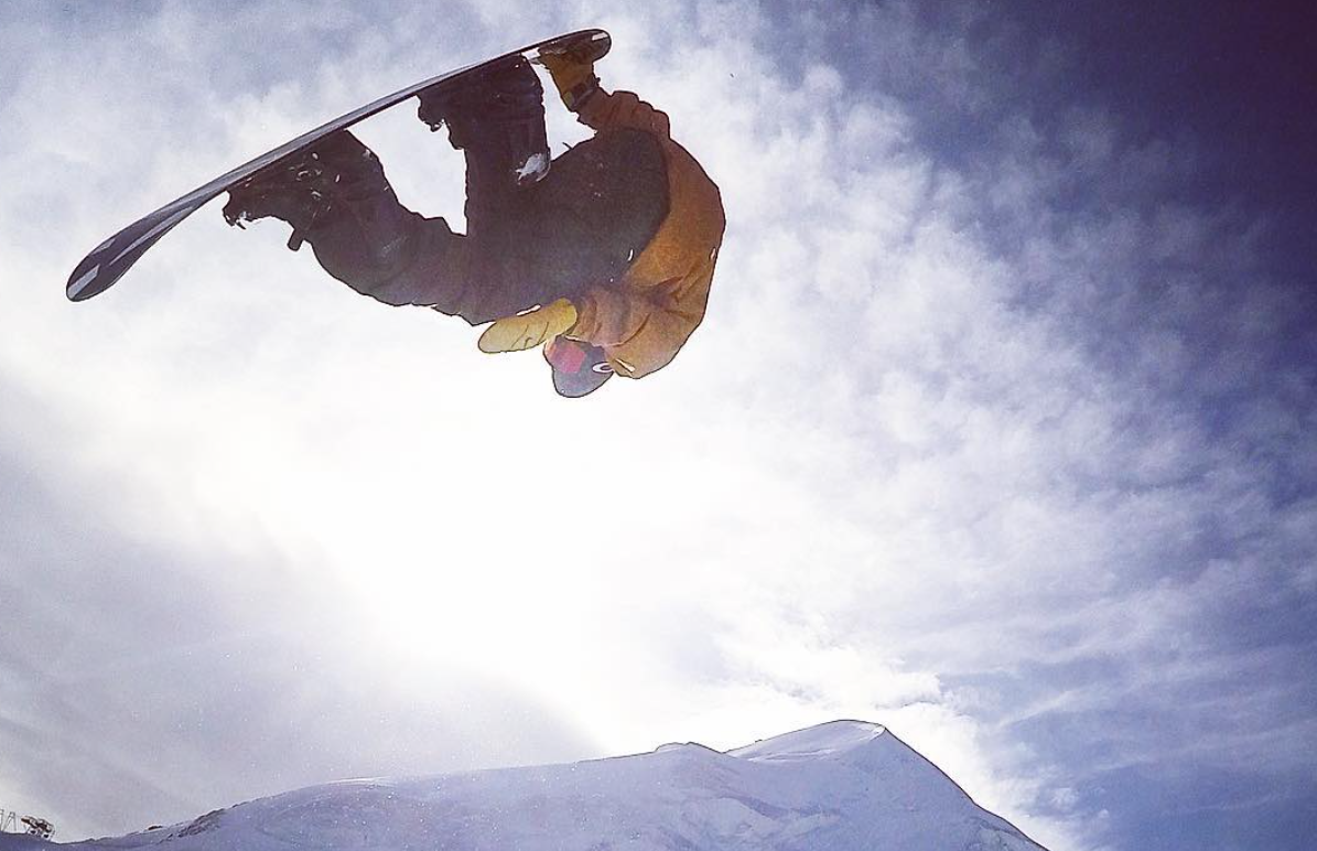 平野歩夢　スケボ　画像