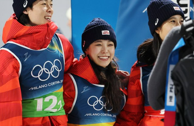 高梨沙羅 混合団体 画像