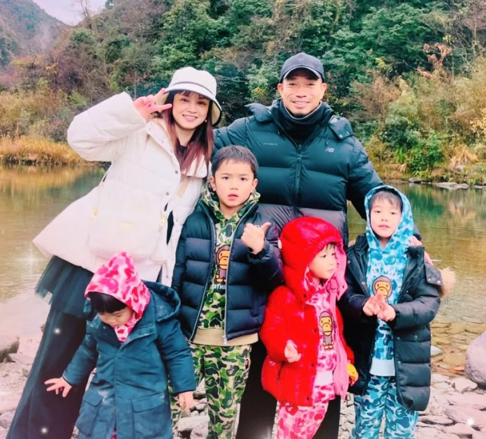 平愛梨　家族写真